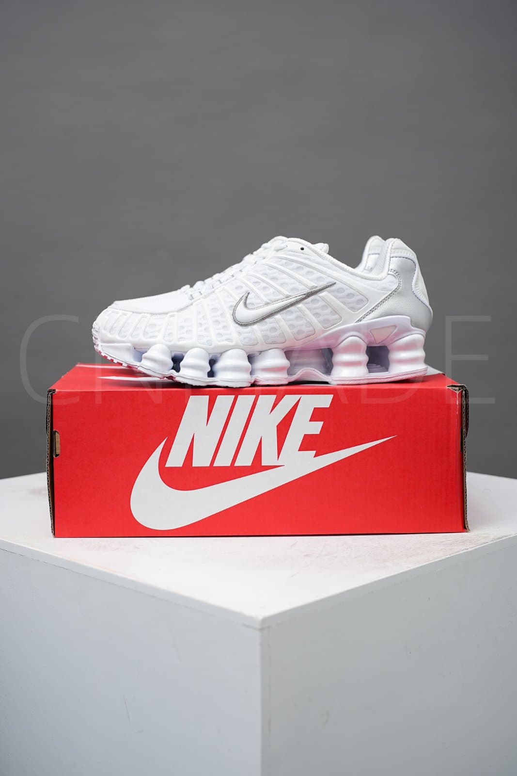 Nike shox tl